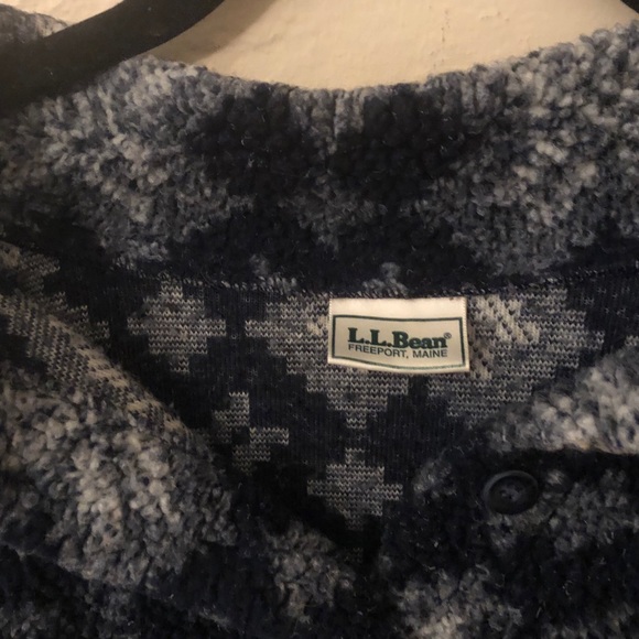 L.L Bean Pullover Fleece - Picture 5 of 7